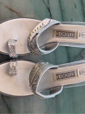Studio C Silver Beaded Toe-Ring heels with clear heel